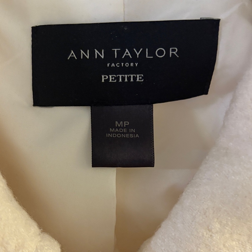 Ann Taylor Cream Teddy Jacket - Picture 2 of 8